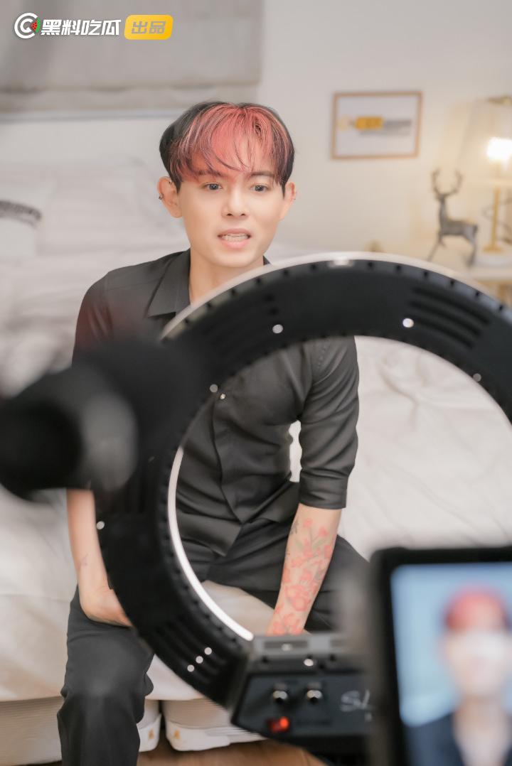 黑料吃瓜网出品-《江南第一小屌童锦程798&吴柳芳之花小龙&王老师爱情故事》第二集！-9