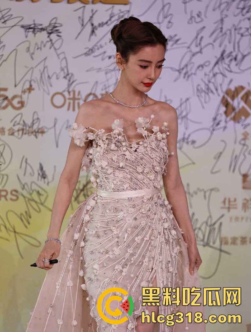 网络疯传Angelababy杨颖，酒店激情裸舞秀臀视频，细腰肥臀身材超性感，离婚后的女人果然有韵味！-2