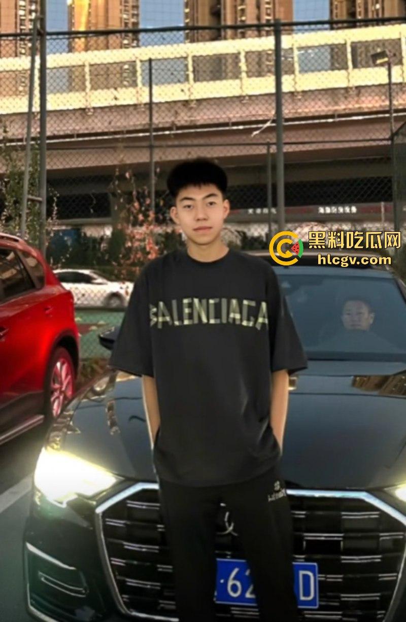 抖音忘川 44W粉丝抖音博主 真名【刘瀚阳】线下操粉群啪 00后女生视频泄露！-3