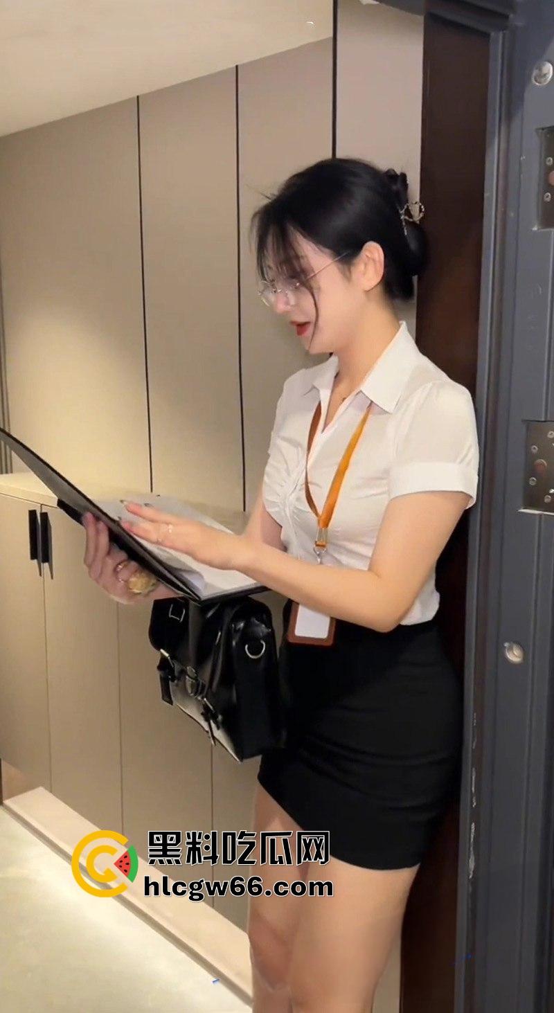 高能剪辑鬼才神作妈妈的骚活,操逼画面拼成大片,幻想加持爽到裤裆鸡巴冒火!-2