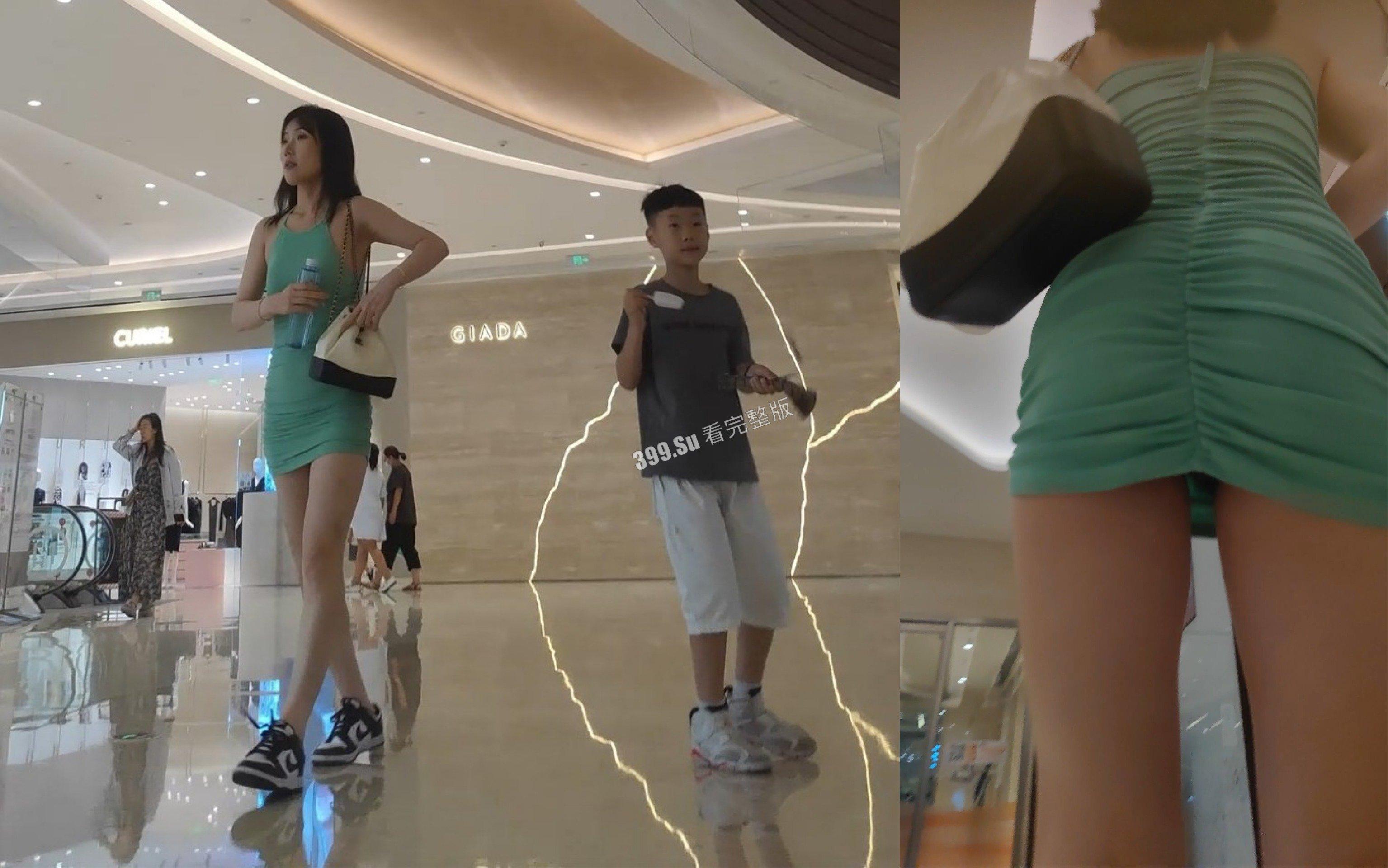 偷拍抄底 无孔不入  当今色友真的是艺高人胆大 （商场，女厕所，澡堂，更衣室，教室，大街，宾馆）（二）-3