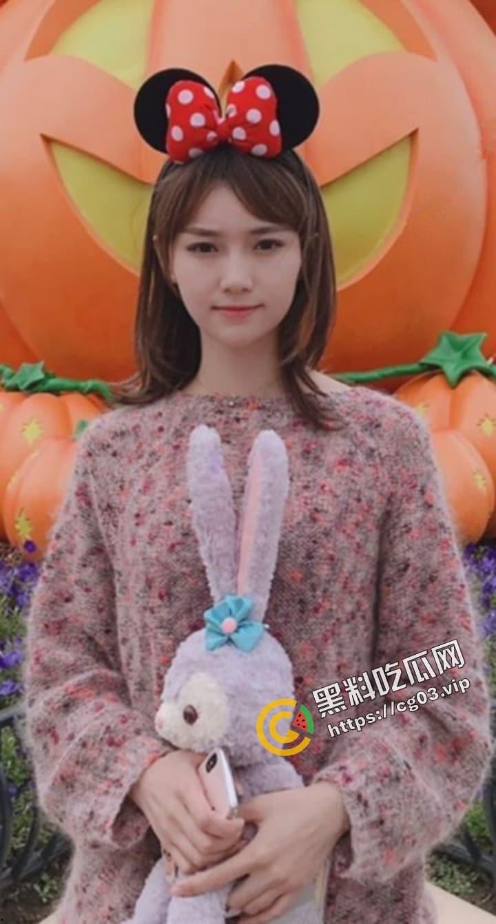 北京通州区税务骚货 反差婊母狗 苏倩倩 三洞已开 年纪轻轻就玩过 20 多个男人了！-1