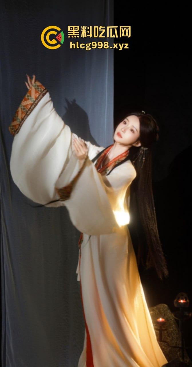 “溜狗呢”吴欣蔓指名道姓要手撕渣男赵珂！今天不痛不痒发一条“喝多了”-12