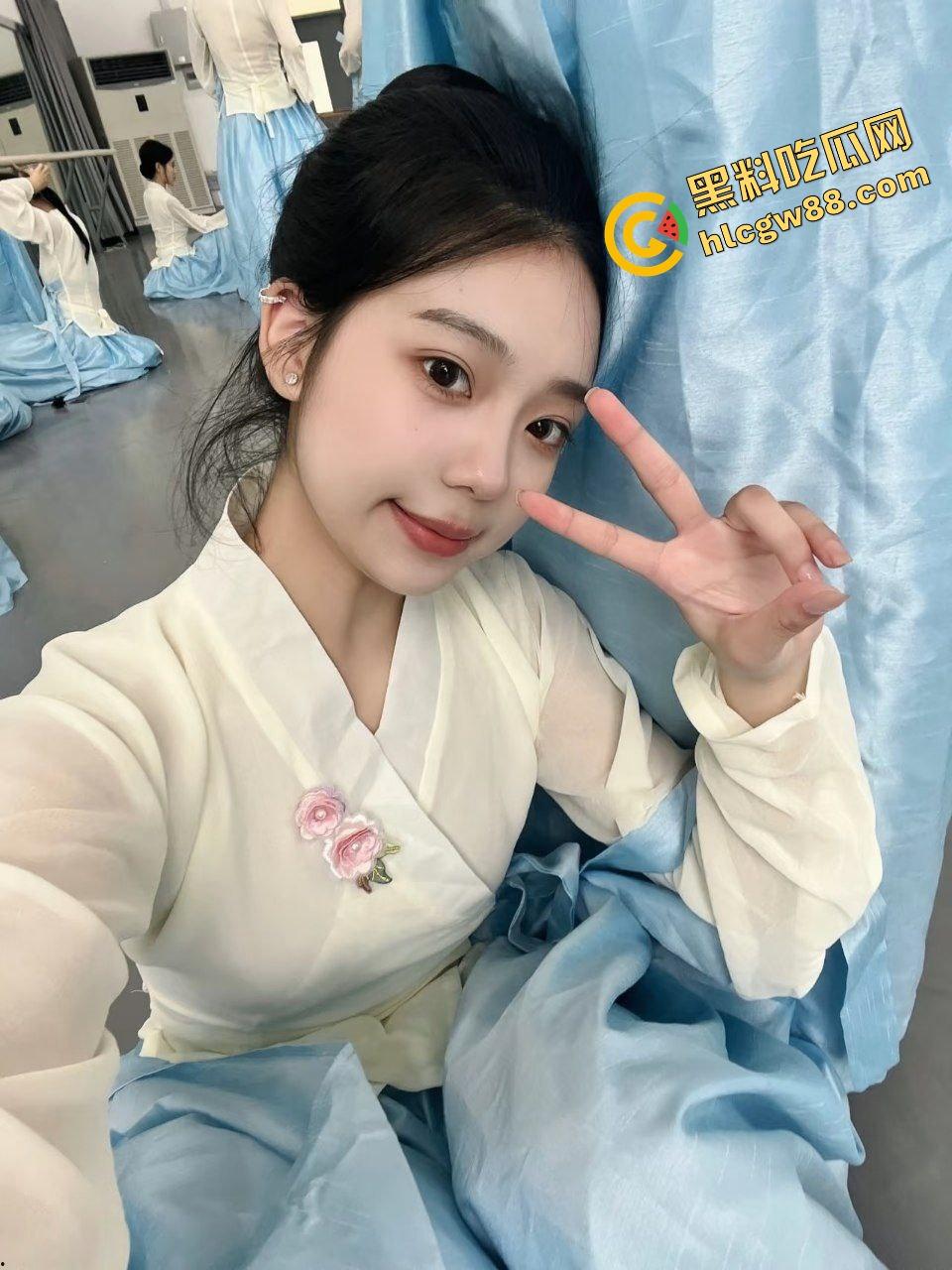 体育生与舞蹈生相结合!浙江艺术职业清纯舞蹈生要了又要,体育生直插粉嫩鲍鱼猛操冲刺!-5