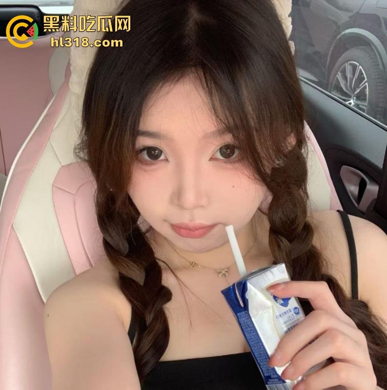 骚逼少妇首尝后门，从开始的骚动陶醉到后面的咬牙坚持，表情痛苦挣扎，你挑的嘛偶像！-2