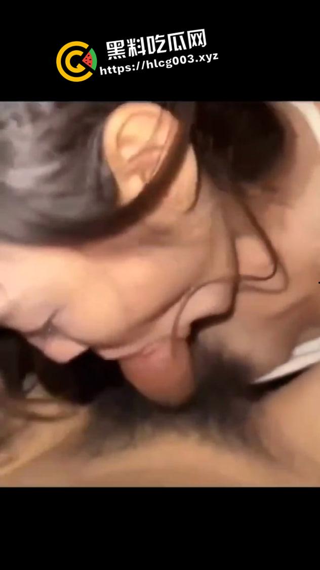 外网疯传！泰国百万粉丝网红【pimm mmss】口交自慰视频被金主流出 开朗嫩妹嘴里都是活 人美逼受罪-11