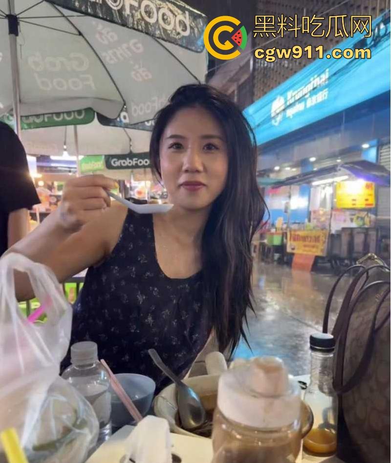 泰国榴莲富豪家门丑闻，儿子出轨后重金悬赏小三，得3万泰铢仅需一巴掌，折合人民币6500多元！-7