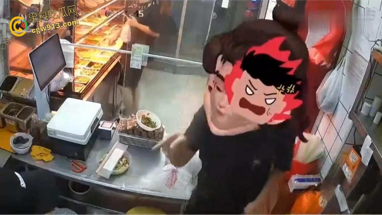 太嚣张了欺人太甚！深圳卤菜店惊爆恶霸闹剧，流氓男不讲道理直接骂人，辱骂打人还倒打一耙！-3