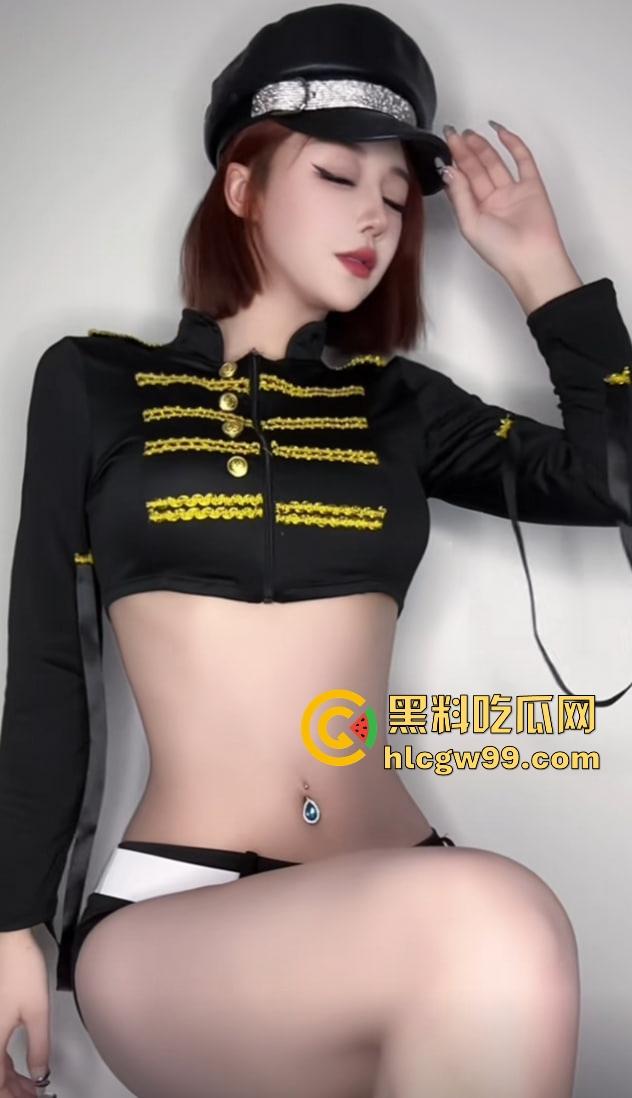 抖音282万粉大长腿御姐【DJ Nico】爱跳舞泄密，金主爸爸无套内射精致美穴，原来是个拜金婊，粉丝心碎！-9