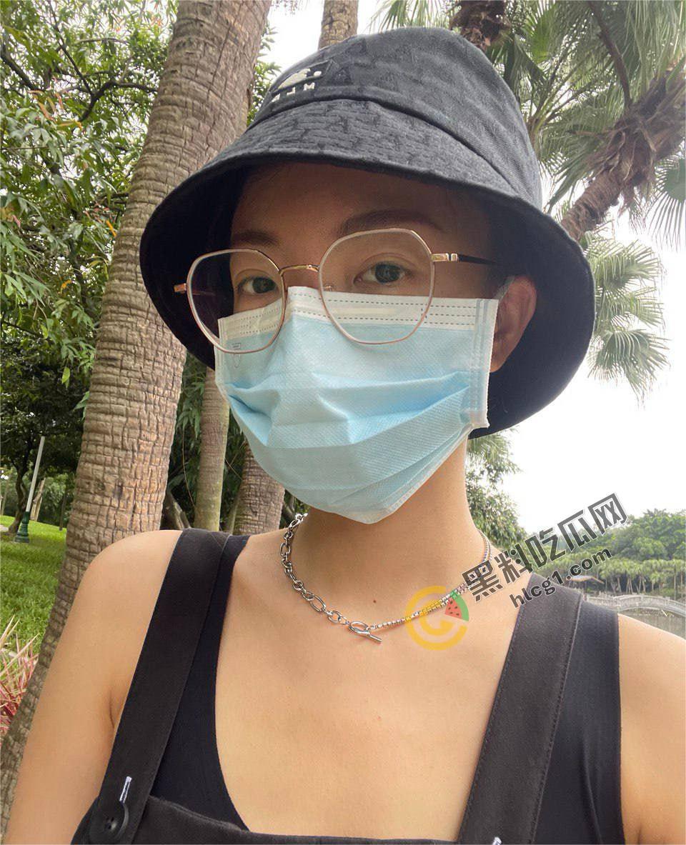 反差婊母狗吴新园曝光！职业护士化身骚母狗JK，绿帽老公泄密视频全网疯传！-10