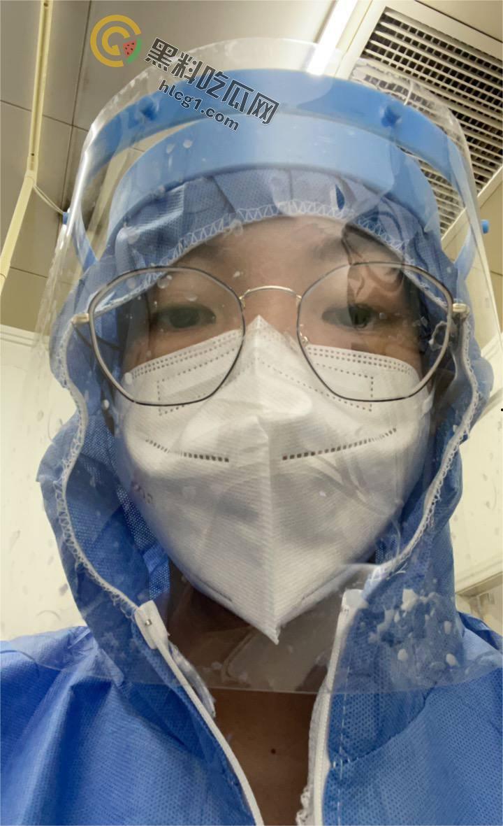 反差婊母狗吴新园曝光！职业护士化身骚母狗JK，绿帽老公泄密视频全网疯传！-11