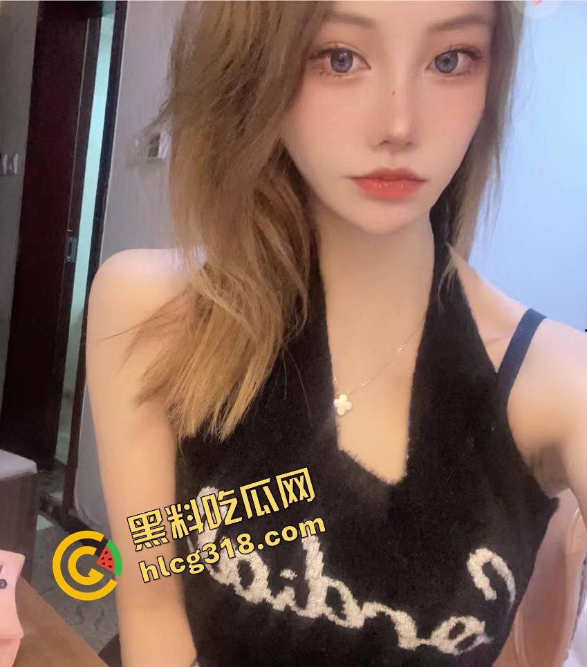 酒店财务黑丝姐姐斗地主玩到一半被约厕爆操，无套直捣深处揉穴揉到喷尿，不需要润滑油骚货就是不一样！-5