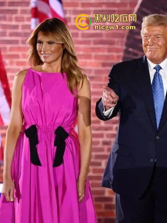 俄罗斯国营电视台爆梅拉尼娅大尺度照，新总统『特朗普』的娇妻黑历史辣眼睛！战斗民族全程不带怕！-17