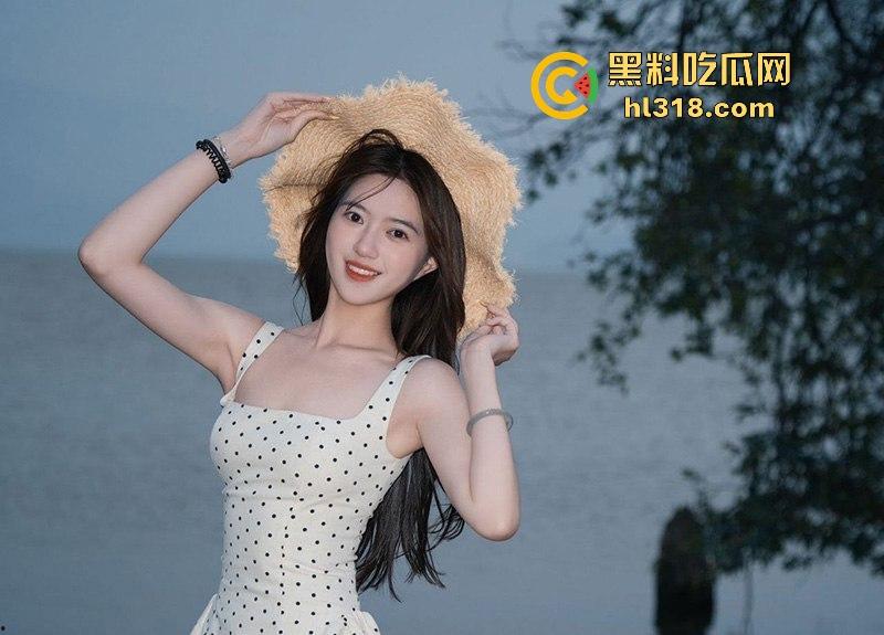 海角乱伦，跳蛋玩弄女儿骚穴，巨乳摇晃狂揉，爽到浑身抽插浪叫不止！我也射了好多给她！-2