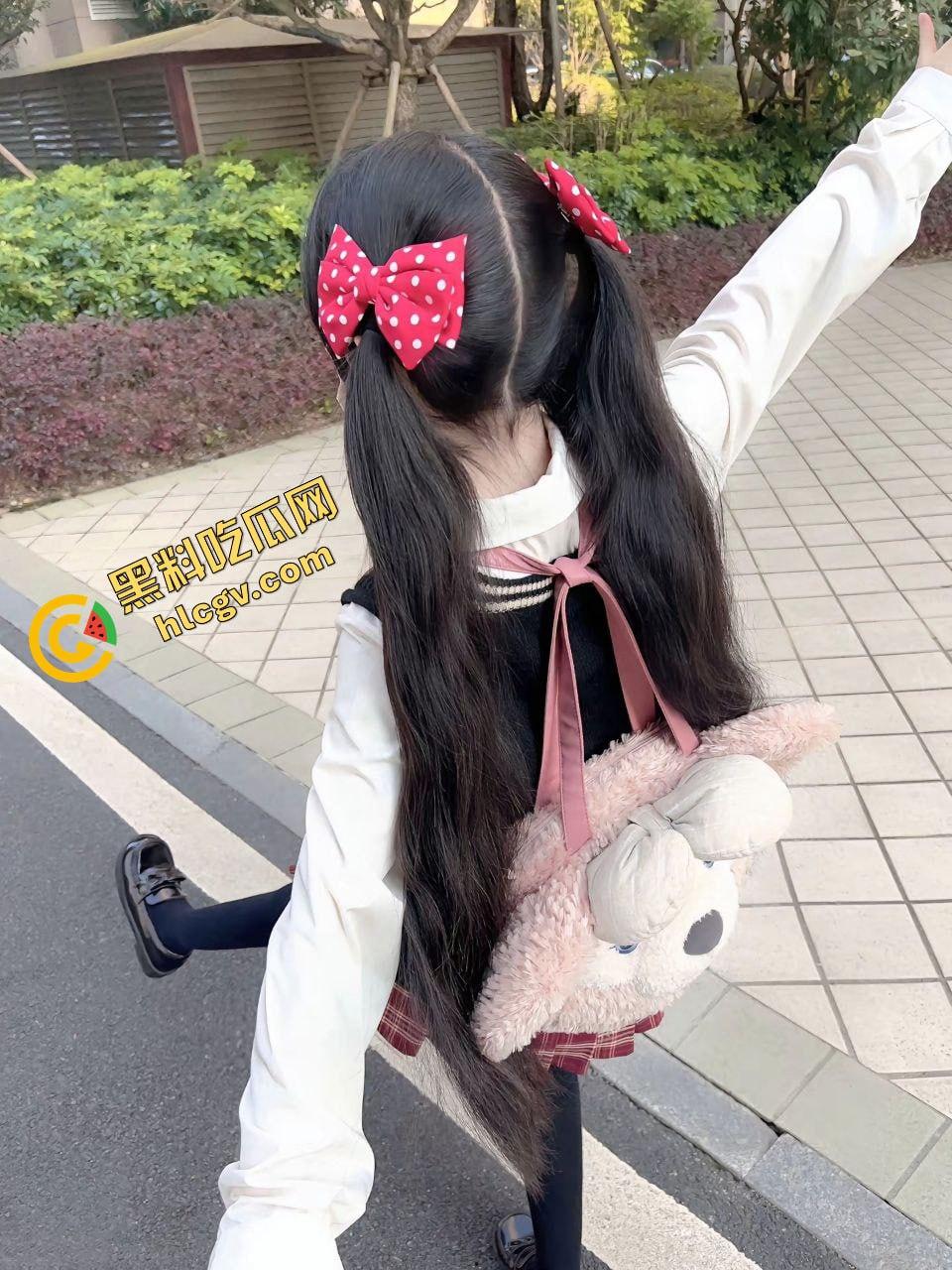 抖音清纯双马尾小萝莉『笨蛋小芋』小少萝炮架真养眼 自慰后入娇喘吁吁 独家曝光流出！-5