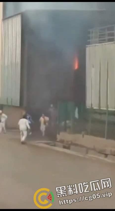 印尼 中苏拉威西省 中资镍加工工厂爆炸 尸体堆积如山 包括5名在内中国人13人死亡 另有38人受伤-4