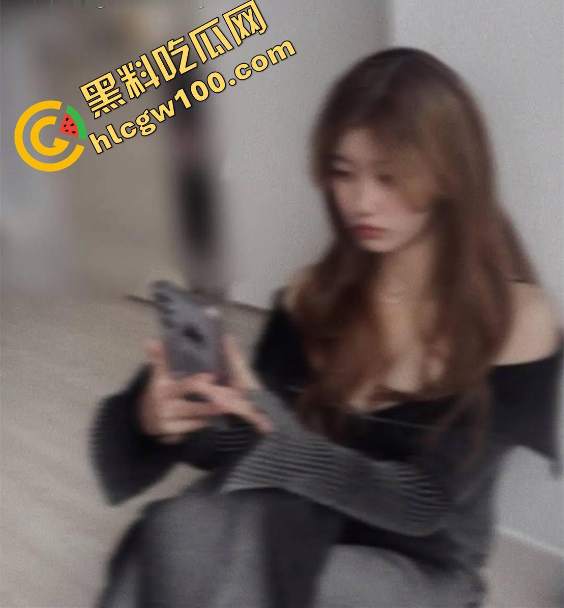 北京语言大学韩国留学生【朴彩恩】，被掐脖爆操直接收下当狗，命令每天自慰插穴-10