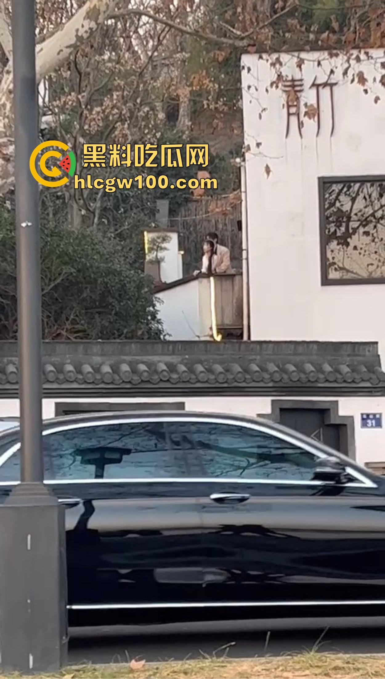 杭州西湖春宫现场直播，断桥残雪变断桥淫雪，光天化日肏大逼现世，这DO法也太野了吧！-8