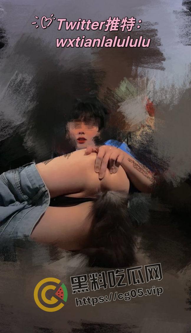 瓜友投稿!加拿大留学生【子瑜】线上装男娘卖裸照 线下做异性spa 给钱男女都能上 两头钱都赚的贱人-8