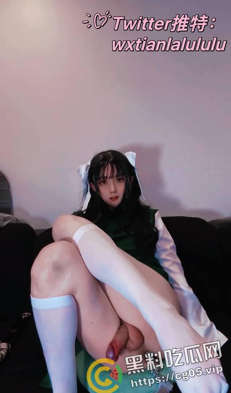 瓜友投稿!加拿大留学生【子瑜】线上装男娘卖裸照 线下做异性spa 给钱男女都能上 两头钱都赚的贱人-26