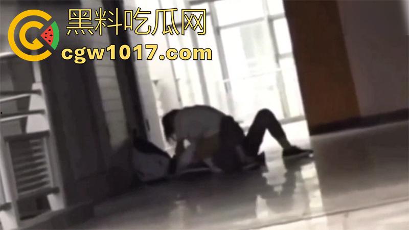 大连师范高中，【孙俪怡】和【魏雨博】同学，你俩在教学楼操逼的视频，被曝光了哦！这下人尽皆知了！-4