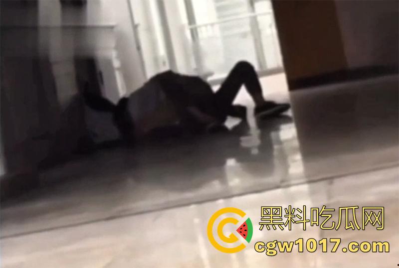 大连师范高中，【孙俪怡】和【魏雨博】同学，你俩在教学楼操逼的视频，被曝光了哦！这下人尽皆知了！-5