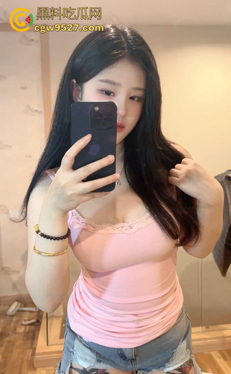 顶级巨乳福利姬【绚斐斐】私密视频泄露,仙气飘飘的外表下却是淫荡反差女王,假阳具抽插白虎嫩穴 !-4