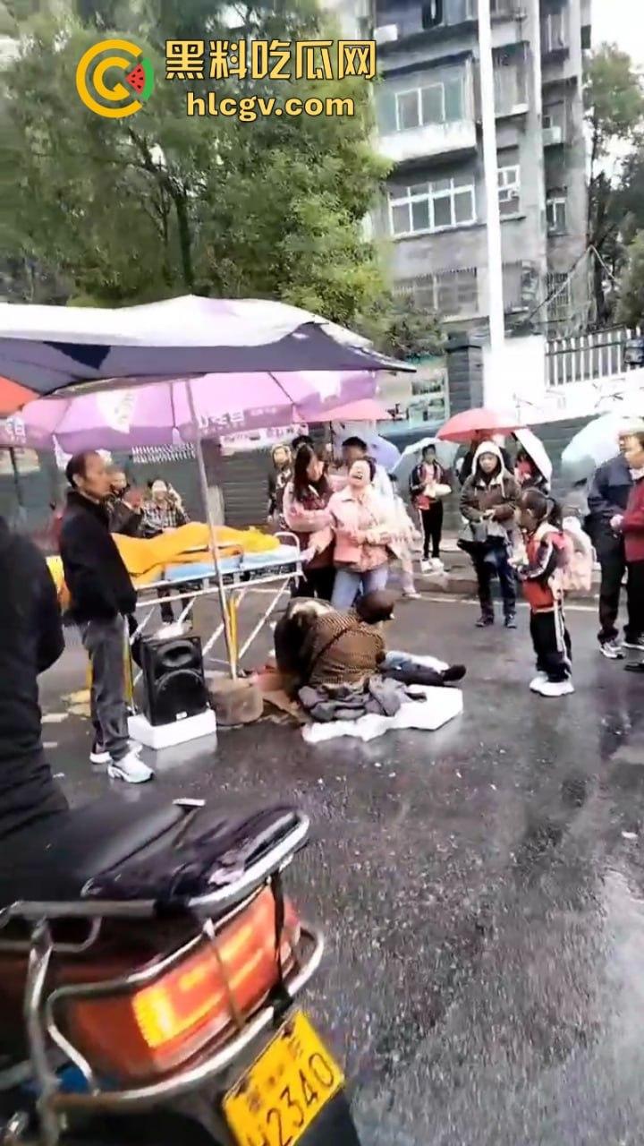 湖南衡阳又现深井吃人！工地拿纸皮当井盖 小学生坠井身亡！-8