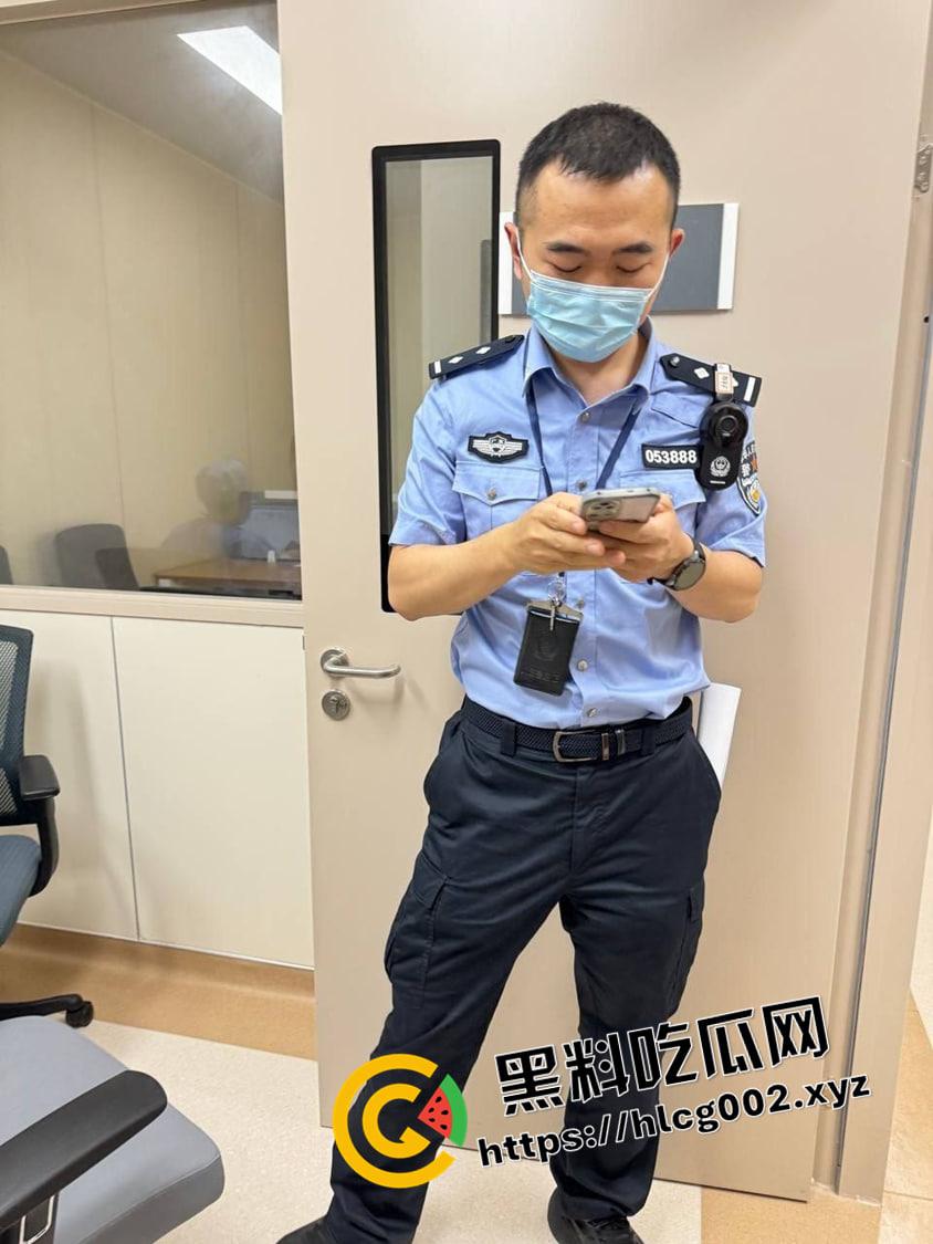 深圳南山区游乐场惊魂！攀岩项目绳子脱落小孩十几米落下 七窍流血 现场视频流出-5