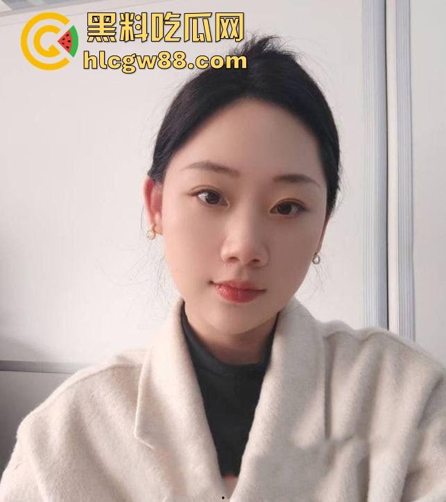 不是老师不会叫 哥哥你要不带套 重庆希望小学极品骚货老师【秦依依】 露脸开发调教黑丝开裆淫叫!-2