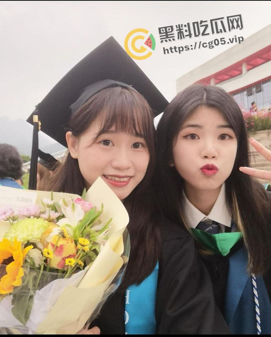 温州肯恩大学母狗【萧又齐】温州知名公交车 毕业季用身体报答男同学 喜欢多p 被调教 当老师面做任务 视频被流出-1