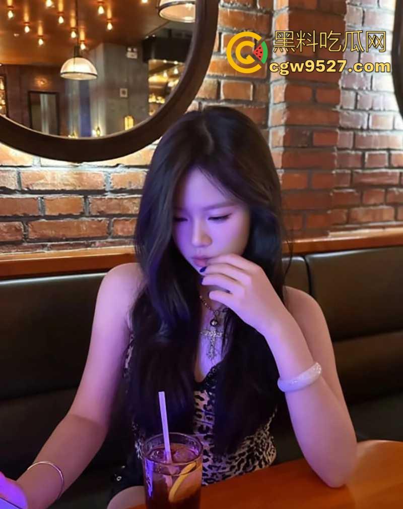 山东大学反差母狗【李柔】不雅视频流出！老总包养的骚逼反差性奴母狗，私下戴着各种器具被性虐爆操！-6