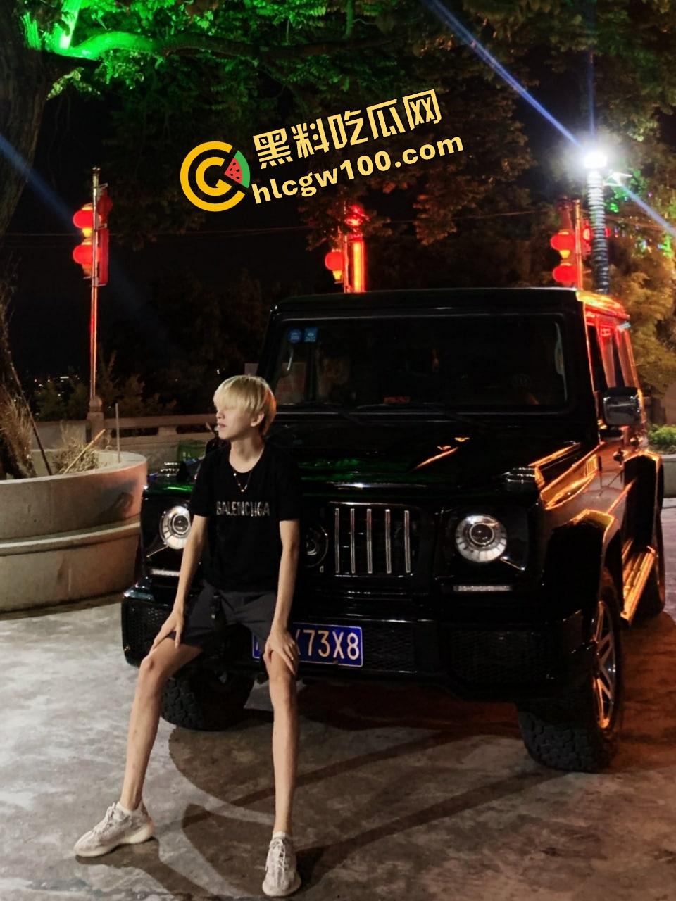 北海宾利富二代爆操丰满骚鸡【周白芸】各样姿势塞满肉棒榨精,爆插白虎淫叫性爱!独家曝光流出!-1