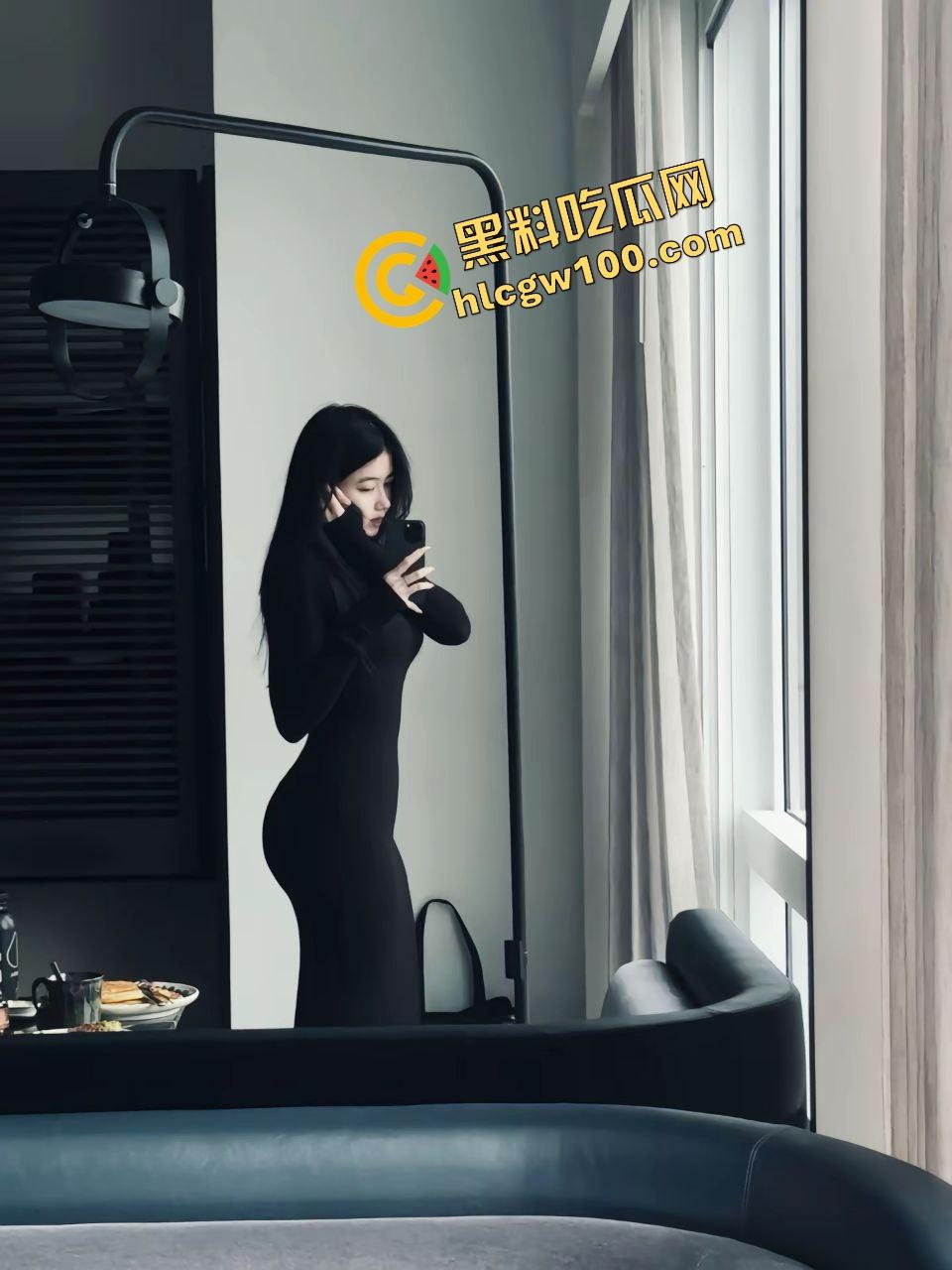 北海宾利富二代爆操丰满骚鸡【周白芸】各样姿势塞满肉棒榨精,爆插白虎淫叫性爱!独家曝光流出!-5