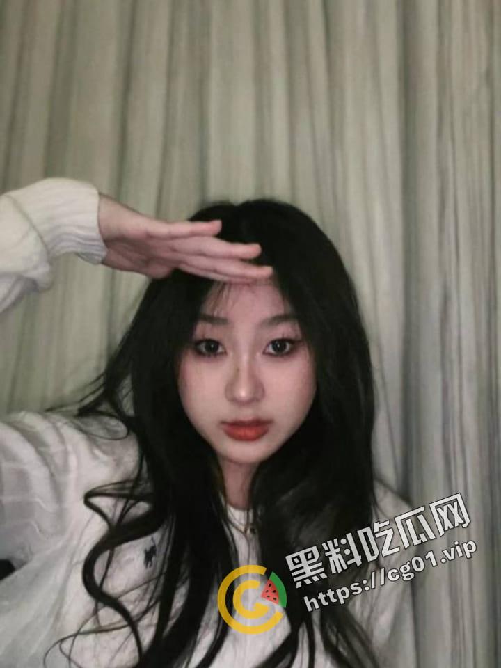 人不可貌相！穿着衣服平平无奇，脱了衣服简直了  直翻白眼的反差婊 真的太适合撸了-1