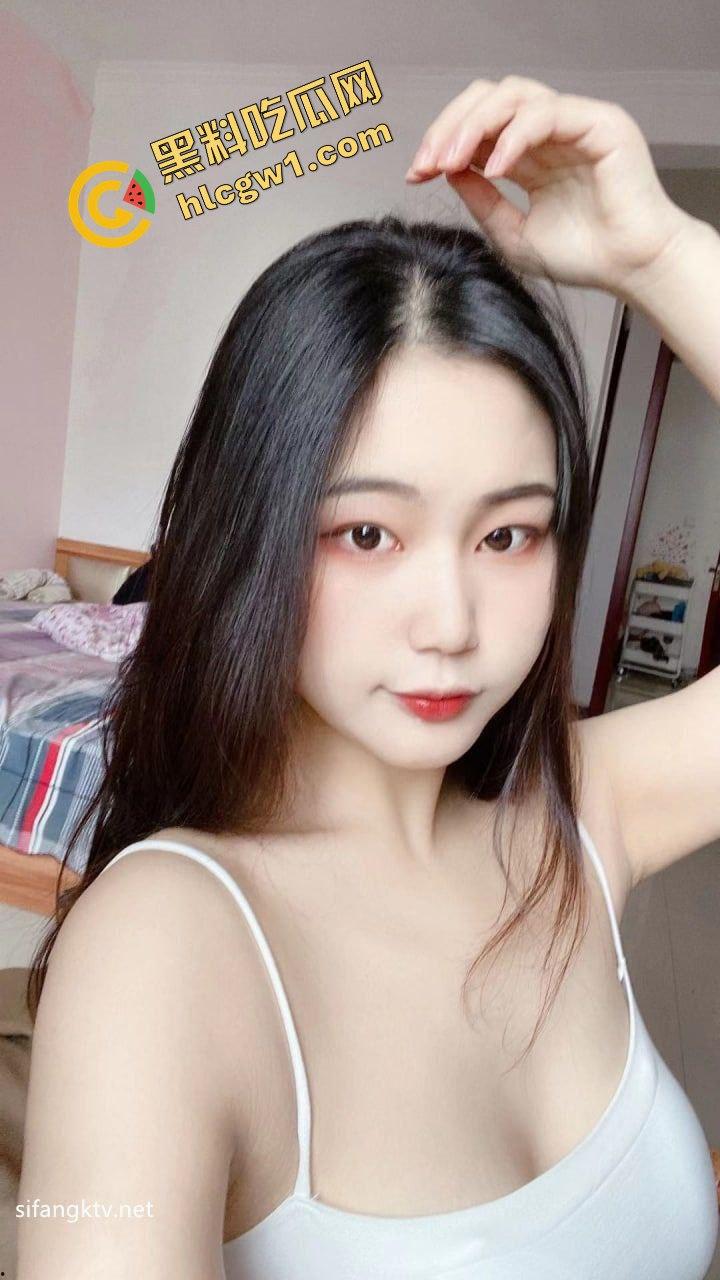 安徽合肥反差骚母狗『钟韵』在家发骚脱光自慰 用硅胶肉棒满足自己 独家流出！-3