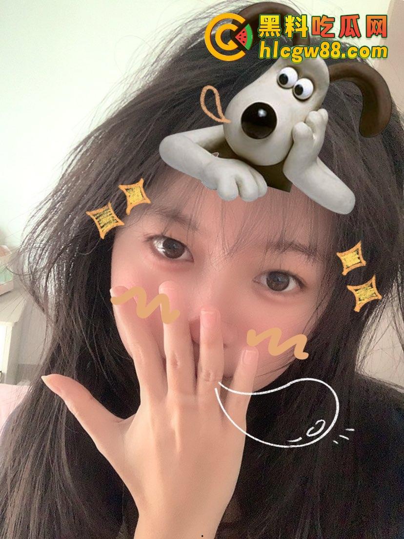 长沙06女高反差天赋异禀得母狗『蓝婷婷』学业不行活儿却全通,金主的爱宠,眼里只有主人!-2