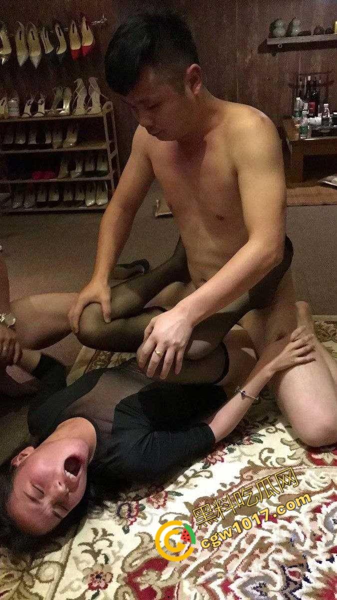 安徽新婚人妻【杨娇娇】的淫靡秘密惊爆网络！巨乳浪妇私会前男友，猛烈抽插淫水潺潺，刺激全网颤抖观影！-15