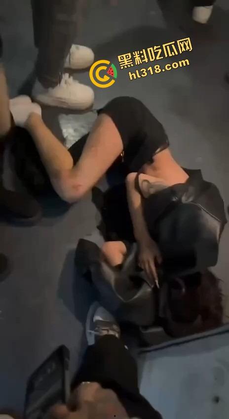 辽宁沈阳校园霸凌恶臭升级，不到18霸凌女同学还直播炫耀，年龄不到不判刑，打人视频明码标价6.6元！-16