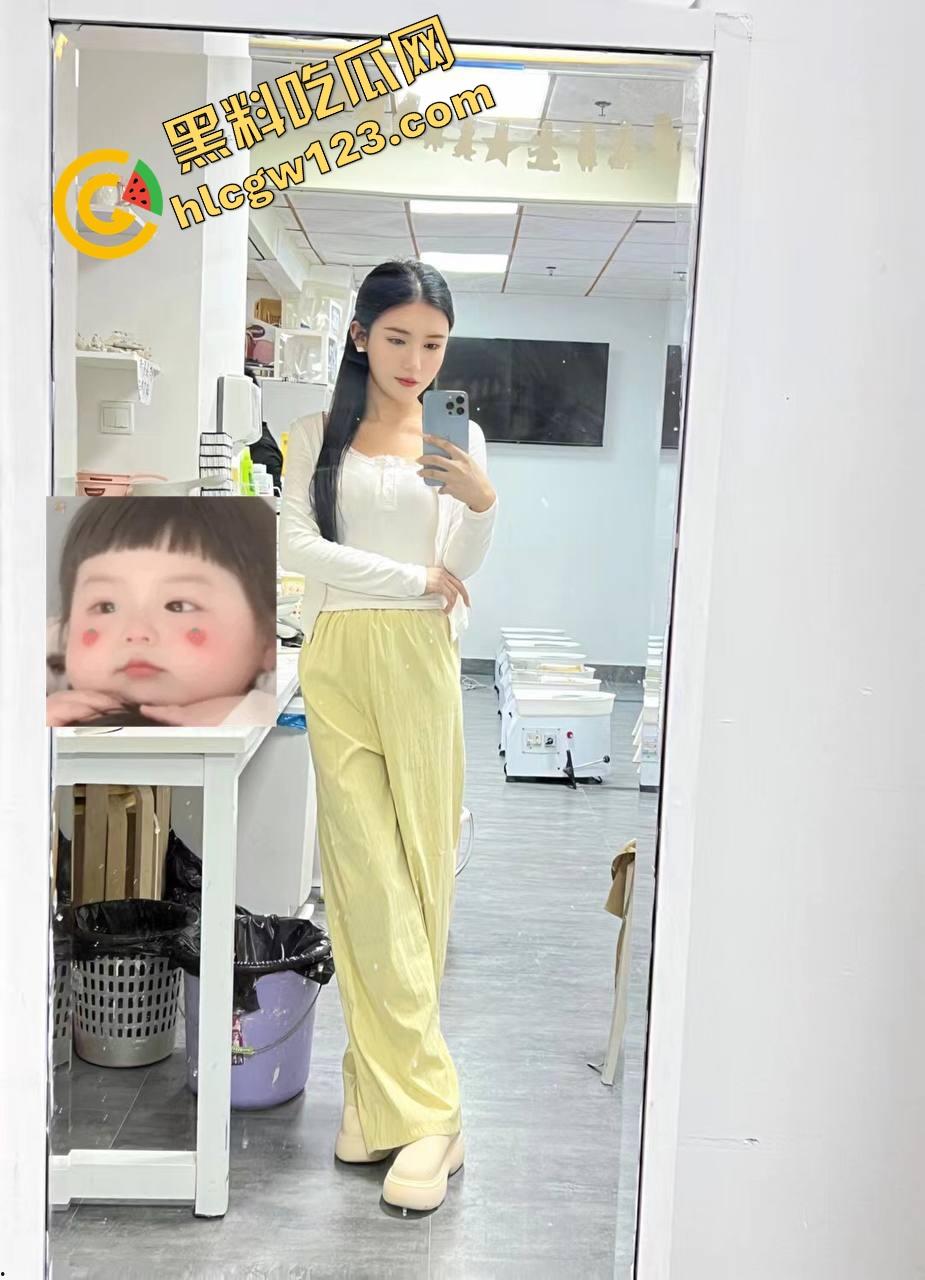 瓜友爆操南昌牛仔裤女神『赵娜』极品身材太逆天，直接剪开裤裆后入开干，理工男出手太狠太野了！-3