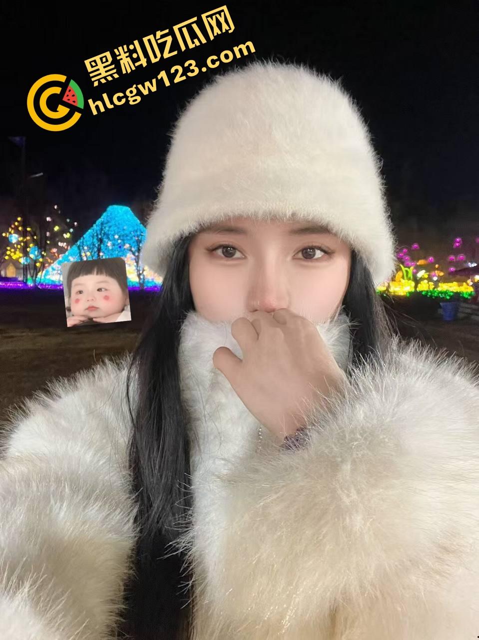 瓜友爆操南昌牛仔裤女神『赵娜』极品身材太逆天，直接剪开裤裆后入开干，理工男出手太狠太野了！-4