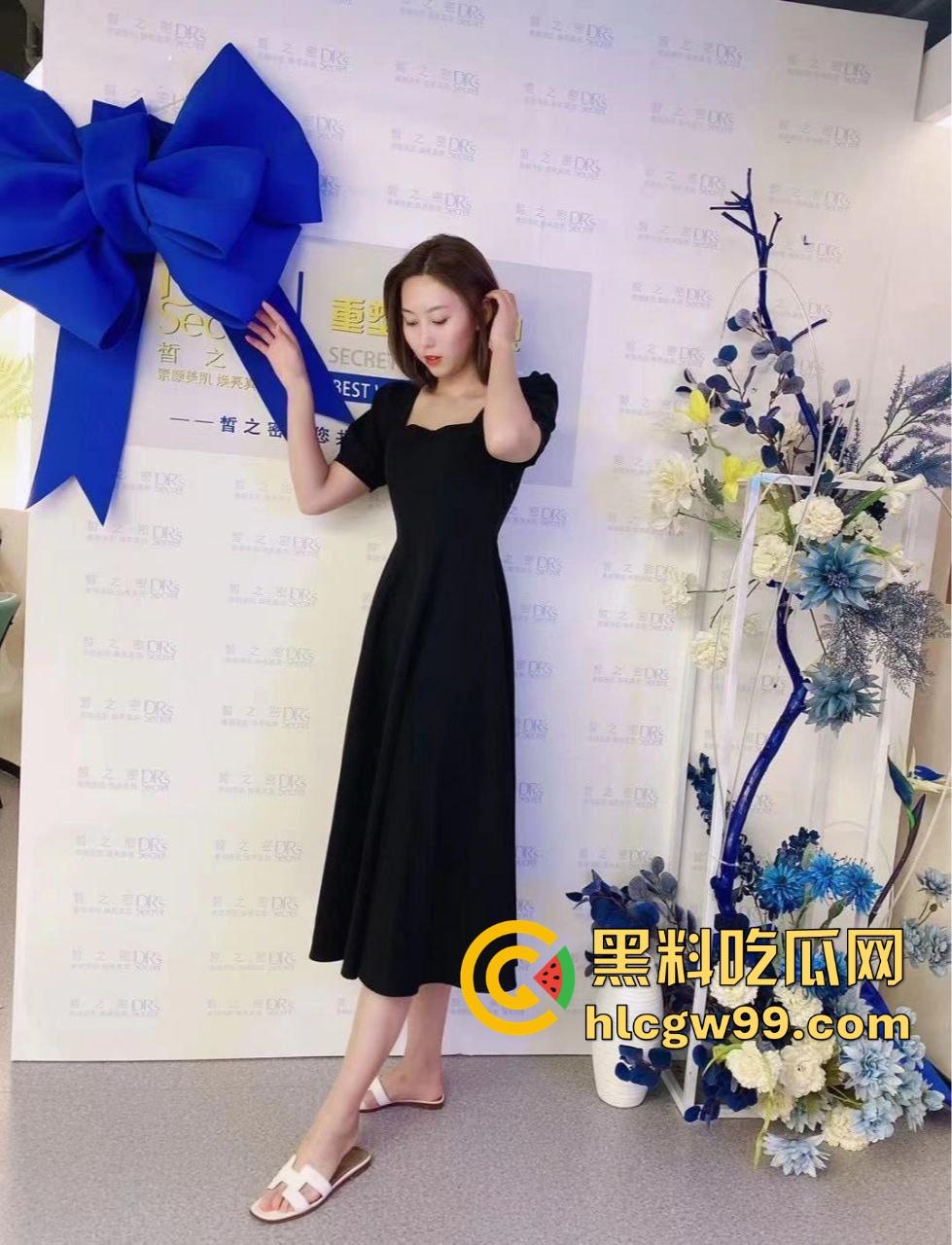 河南郑州健身教练【潘亚楠】白天猛上私教课,晚上酒店VIP陪练,5节课换一次房,业绩猛涨学员排队干!-1