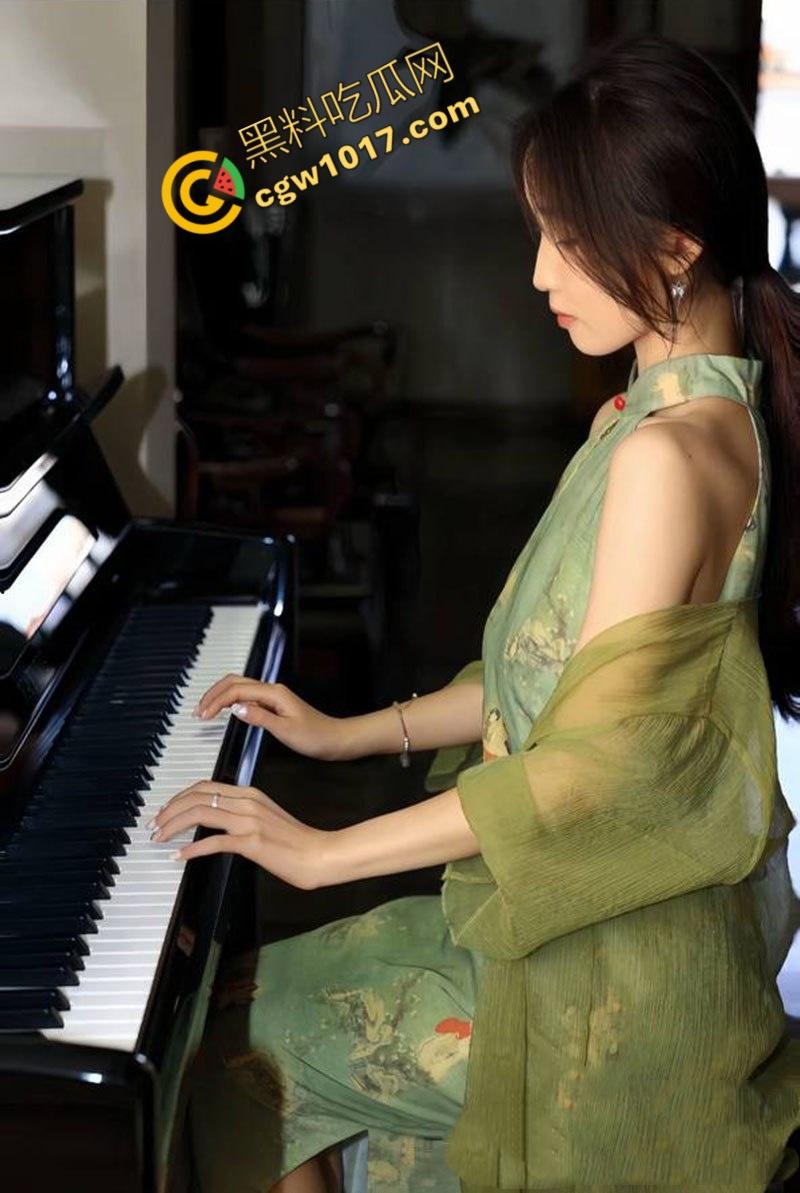 广东校花【羽欣晴】白天纯情学生,夜晚深喉神技,蜜口舔吞吸取精液,喷溅喉咙,诱惑无限,骚劲儿直冲天际-2