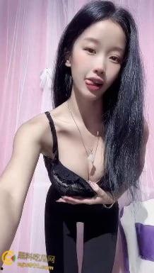 快手清纯网红【敏媚儿】，榜一大哥定制骚舞流出，极品身材反差骚舞，扭臀顶胯摸穴自慰 ，诱惑值爆棚 ！-2