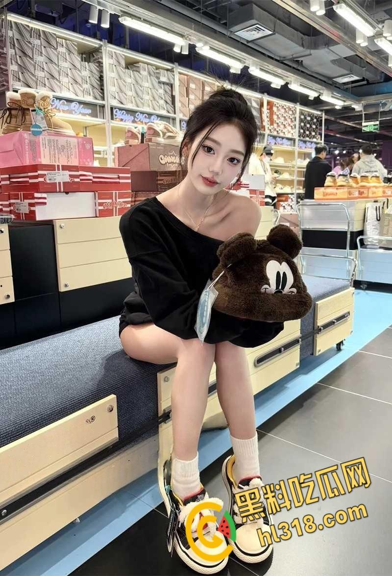 上海交通大学【邓媛媛】，沦为金主专属母狗，三穴齐开无套爆操骚穴嫩肛，调教开发视频让人真泄气 ！-4