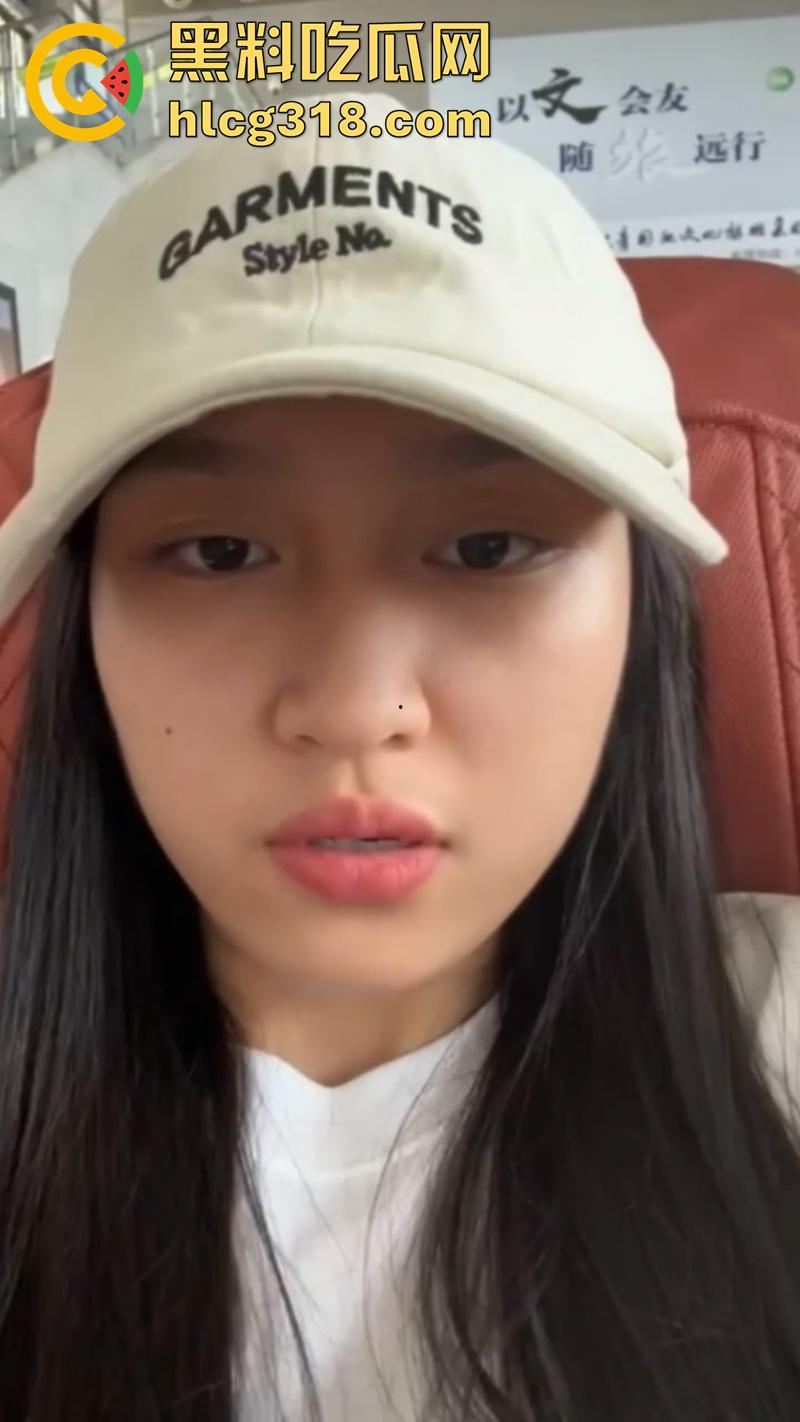 馒头逼才是穴中主食！长沙理工【刘思汝】，极品粉嫩馒头逼尤物，被土豪包养操到受不了，直接跑路被曝光！-3