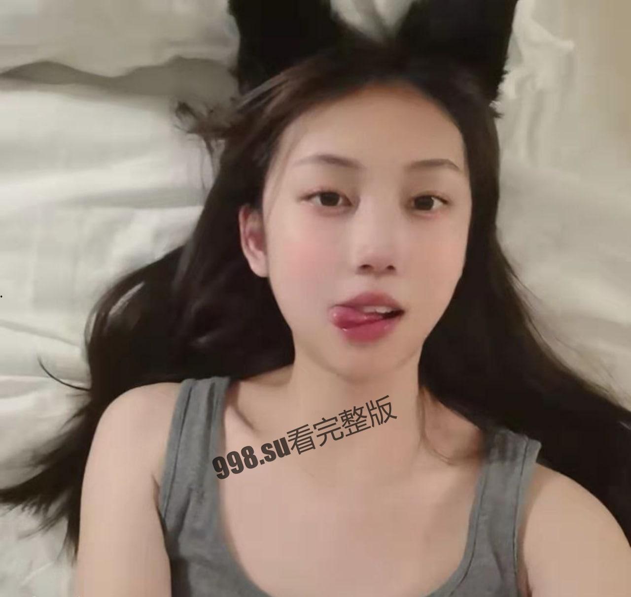 【超精品泄密】珠海孙淼与吉林付晴自拍泄密-1