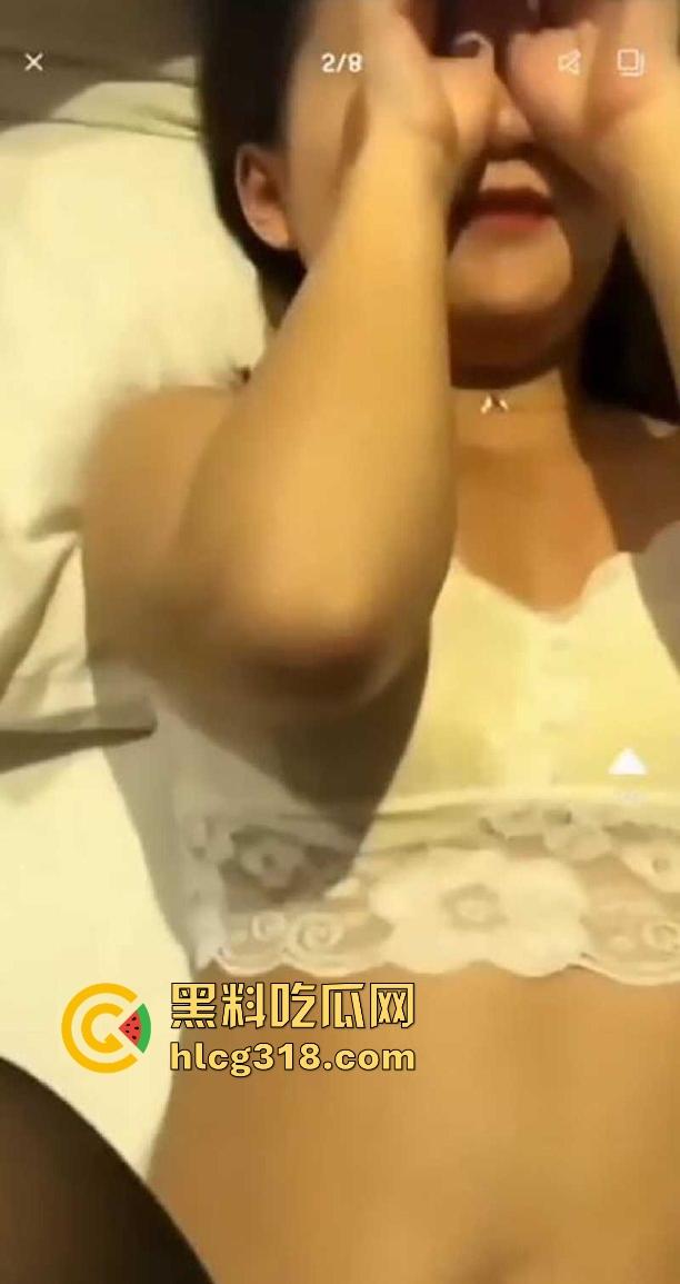 淘宝也能看片？淘宝一连衣裙商品评价区惊现买家做爱视频，买家秀没审核员的吗！-1