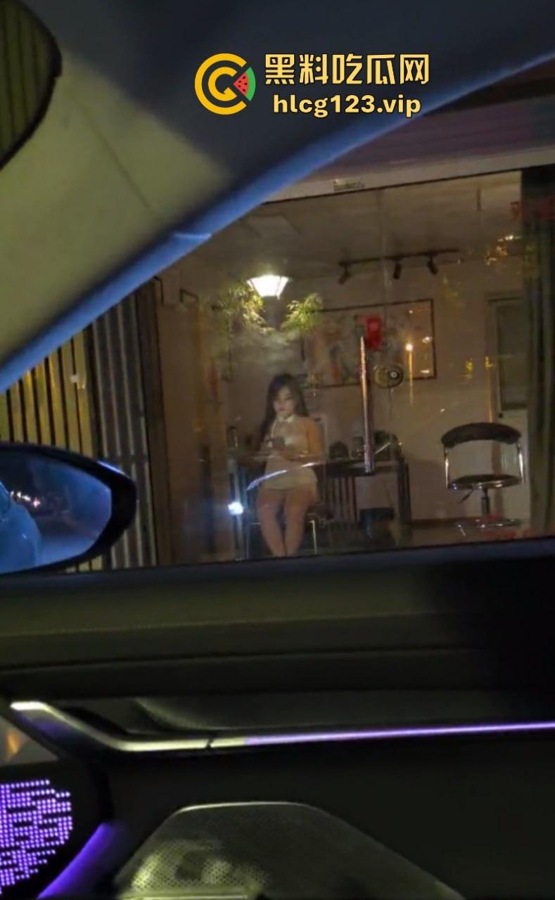 江苏无锡惊现“站街女” 成群结队的美女 上前一看发现她们不简单-6