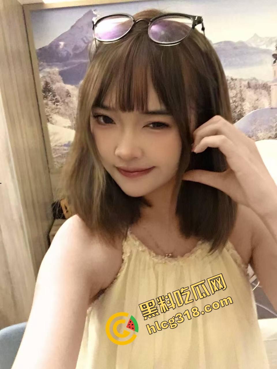 嫂子真是极品小母狗，活儿太野逼太紧，让人一操上瘾根本拔不出来，怪不得大哥天天吃生蚝韭菜！-2